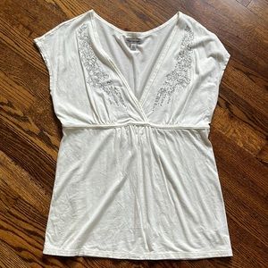 Women’s American Eagle White Beaded V-Neck Blouse Large